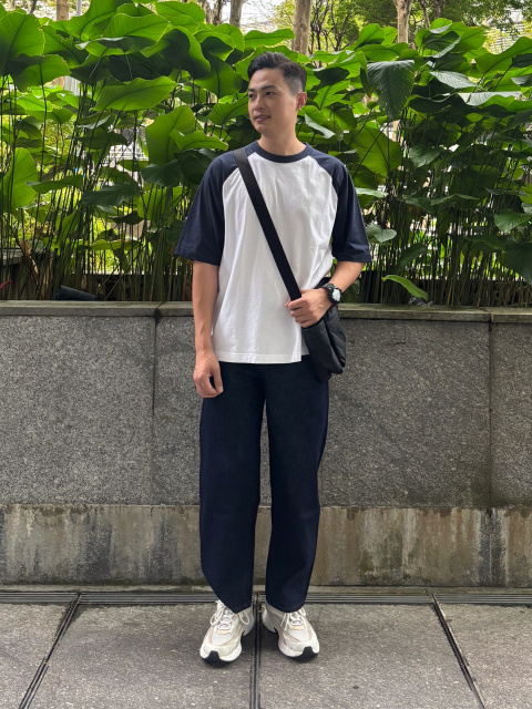 tapered jeans